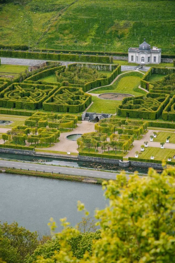 Visite romantique de chateau de Freÿr. crédit photo : Clara Ferrand - Wildroad