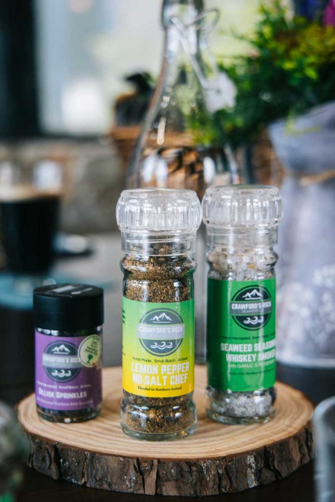 Les produits aux algues de Crawford's Seaweed. crédit photo : Clara Ferrand - blog Wildroad 