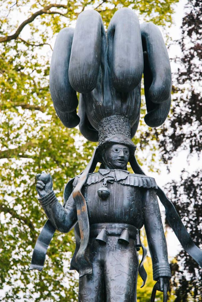 La culture du carnaval de la ville de Binche. crédit photo : Clara FERRAND - blog Wildroad 