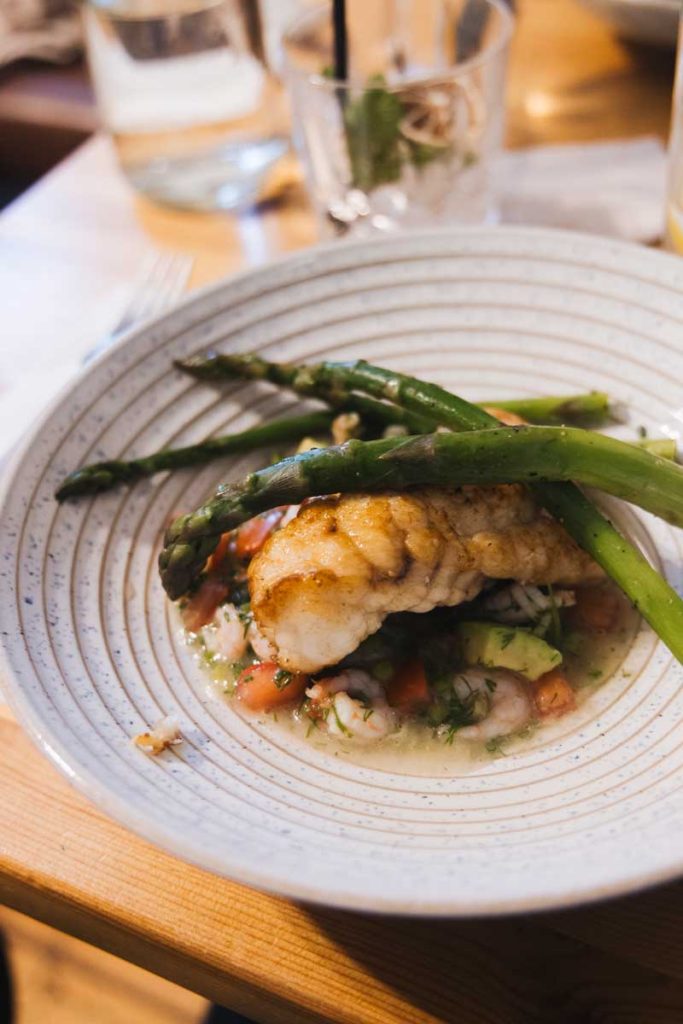 Le restaurant Mourne seafood à Dundrum. crédit photo : Clara Ferrand - blog Wildroad 