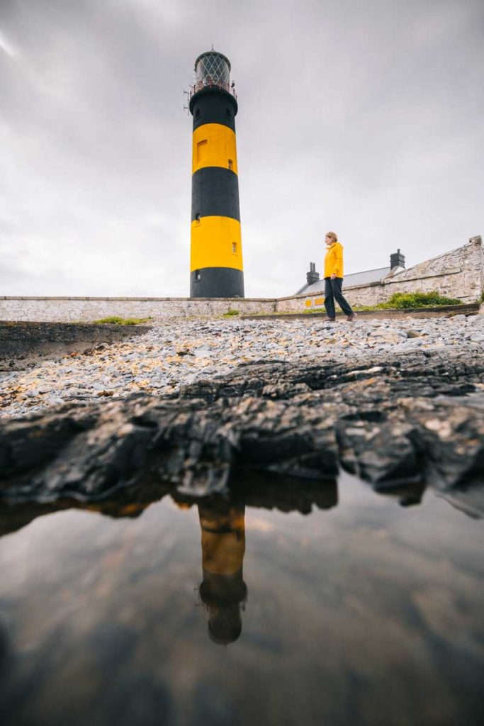 Road trip sur la Mourne Coastal Route:  st John's Point lighthouse. crédit photo : Clara Ferrand - blog Wildroad 